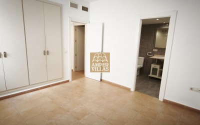 Apartamento luminoso con bonitas vistas y gran terraza.